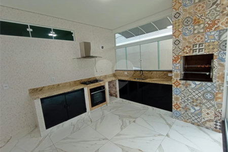 Casa à venda com 3 quartos, sendo 1 suíte,  em Vila Nova Aparecida, Mogi das Cruzes, SP