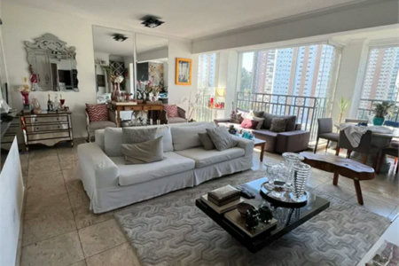 Apartamento à venda com 4 quartos, sendo 2 suítes, em Vila Andrade, São Paulo, SP