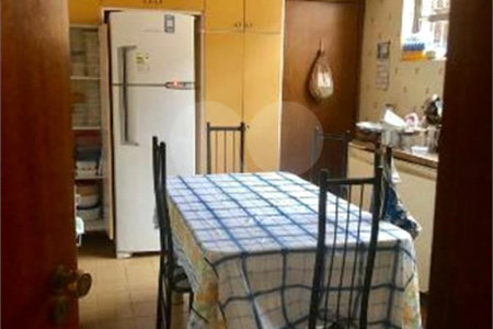 Sobrado à venda ou para alugar com 4 quartos, sendo 1 suíte, em Brooklin Paulista, São Paulo, SP