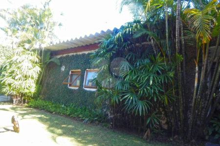 Casa Térrea à venda com 3 quartos, sendo 1 suíte,  em Chácara Monte Alegre, São Paulo, SP
