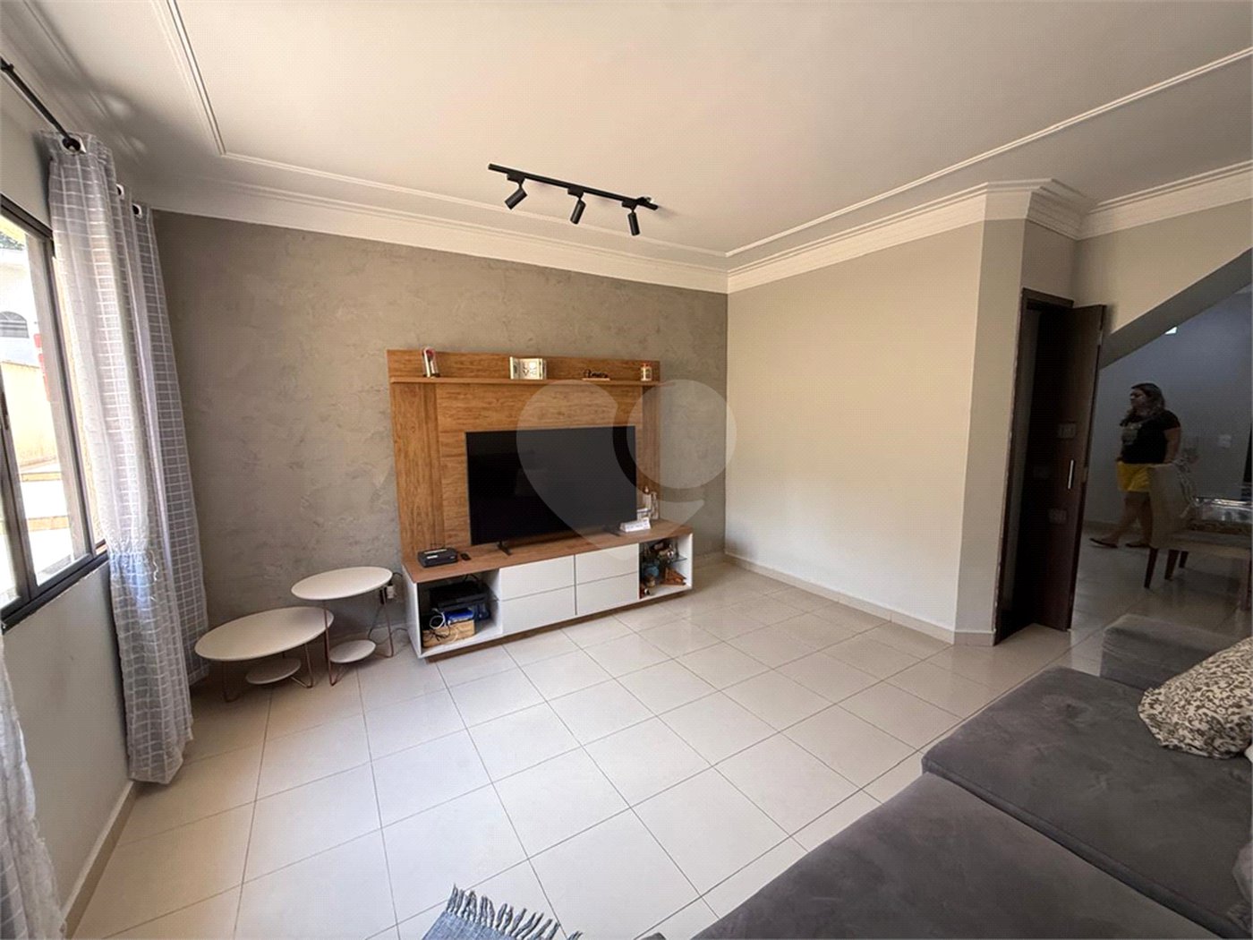 Casa à venda com 3 quartos, sendo 1 suíte, no condomínio Felipe, São Paulo - SP