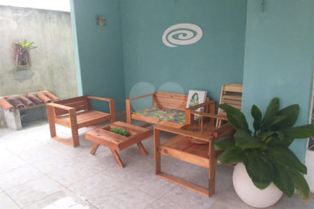 Casa à venda com 4 quartos, sendo 1 suíte, em Guaratiba, Rio de Janeiro, RJ
