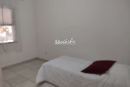 Casa à venda com 5 quartos no Centro de Atibaia/SP | Duas casas no mesmo terreno