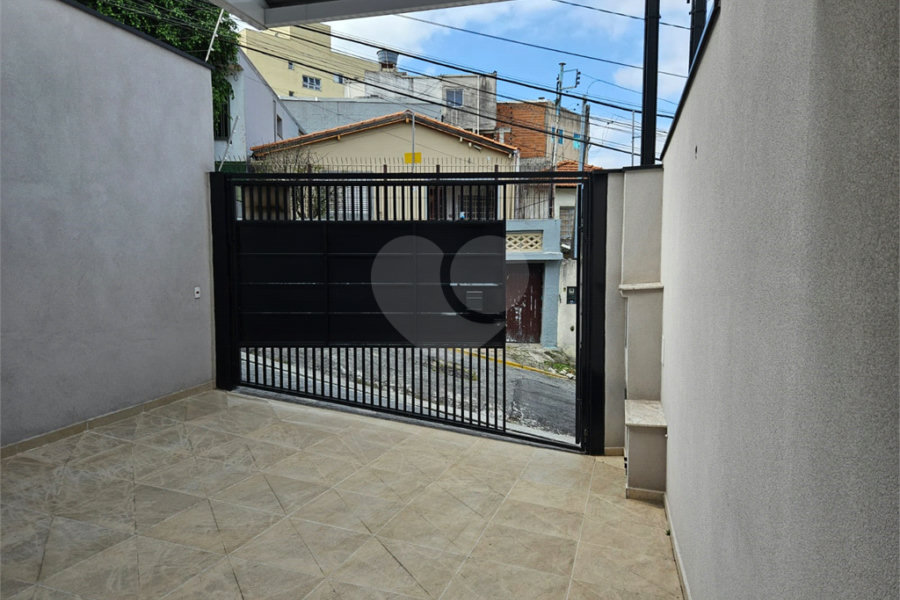 Sobrado à venda com 3 quartos, sendo 1 suíte, em Vila Romero, São Paulo, SP