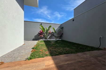 Casa Térrea 3 suítes e Closet no Residencial Villeneuve!