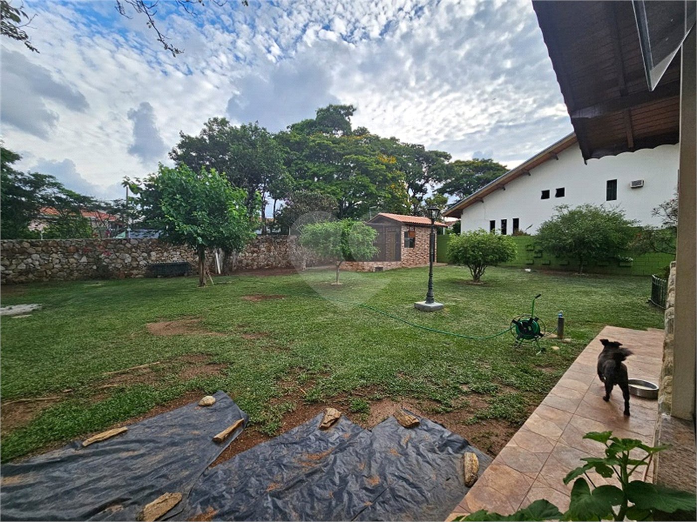Casa à venda com 4 quartos, sendo 3 suítes, em Jardim Tapajós, Atibaia, SP