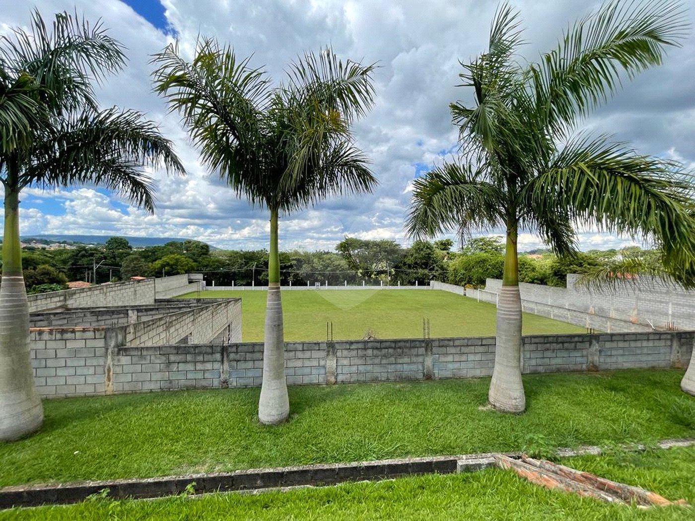 Chácara à venda com 3 suítes no Centro, Araçoiaba da Serra, SP