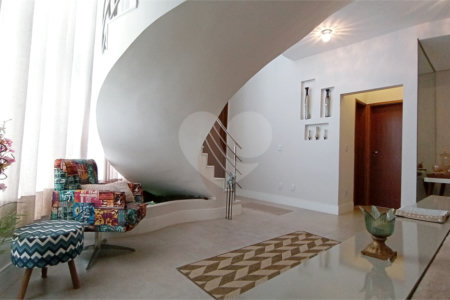 Casa à venda com 3 suítes no condomínio Vila do Sol, Valinhos - SP