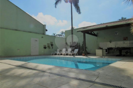 Casa à venda com 4 suítes em Alto da Boa Vista, São Paulo, SP