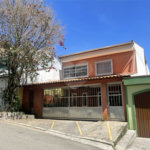 Sobrado à venda com 4 quartos, sendo 1 suíte, em Vila Gilda, Santo André, SP