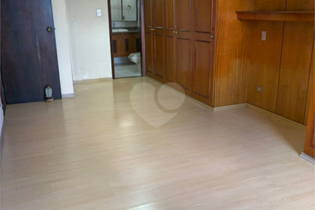 Apartamento à venda com 3 quartos, sendo 1 suíte,  no Centro, Sorocaba, SP