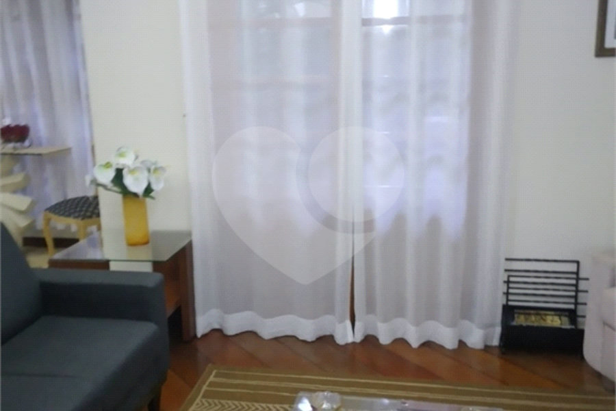 Casa à venda com 4 quartos, sendo 3 suítes, no condomínio Da Serra, São Paulo - SP