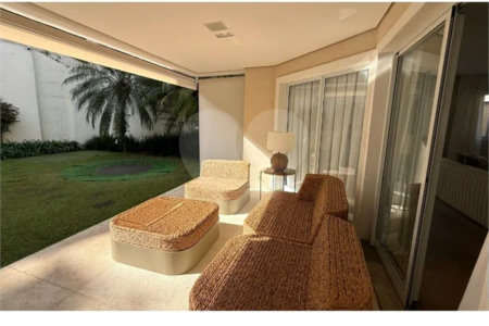 Casa à venda com 4 suítes no condomínio Vilas das Paineiras, São Paulo - SP