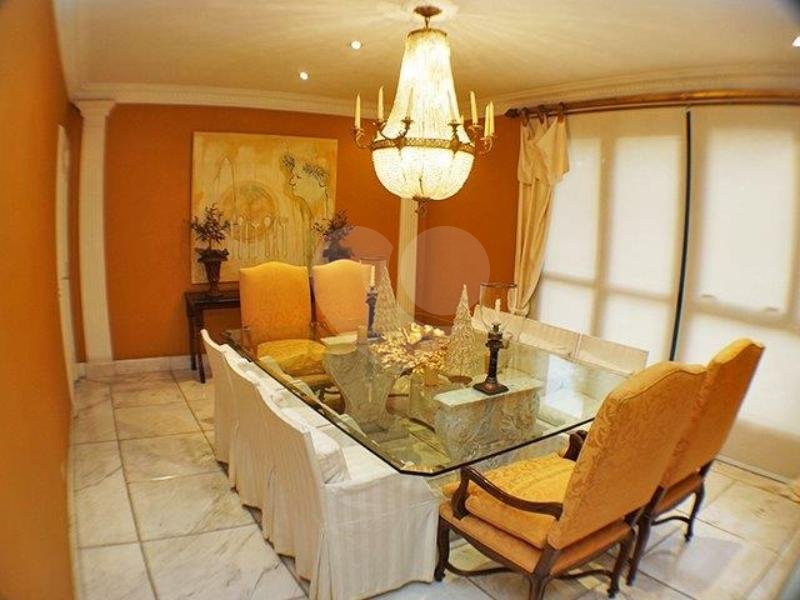Apartamento à venda ou para alugar com 4 suítes em Moema, São Paulo, SP