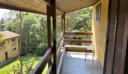 Casa à venda com 3 quartos, sendo 1 suíte,  no condomínio Jardim da Monntanha Ii, Mairiporã - SP