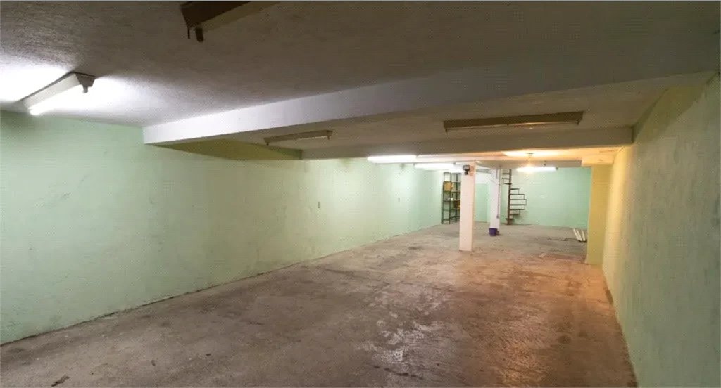 Casa à venda com 4 quartos, sendo 1 suíte,  em Vila Tiradentes, São Paulo, SP