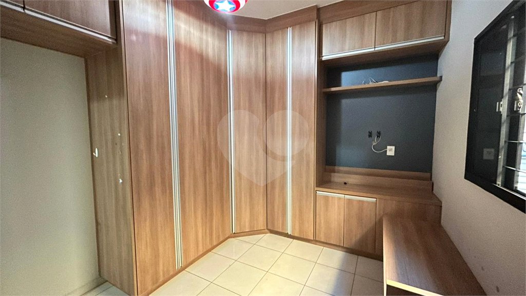 Casa à venda com 3 quartos, sendo 1 suíte,  em Ipê, Três Lagoas, MS