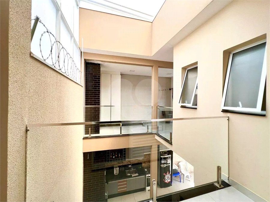 Sobrado à venda com 3 quartos, sendo 1 suíte,  em Residencial Jardim Nathália, Sorocaba, SP