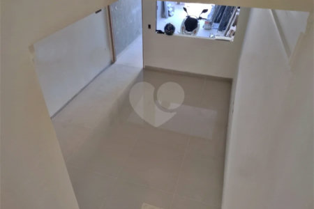 Sobrado à venda com 3 suítes em Água Fria, São Paulo, SP