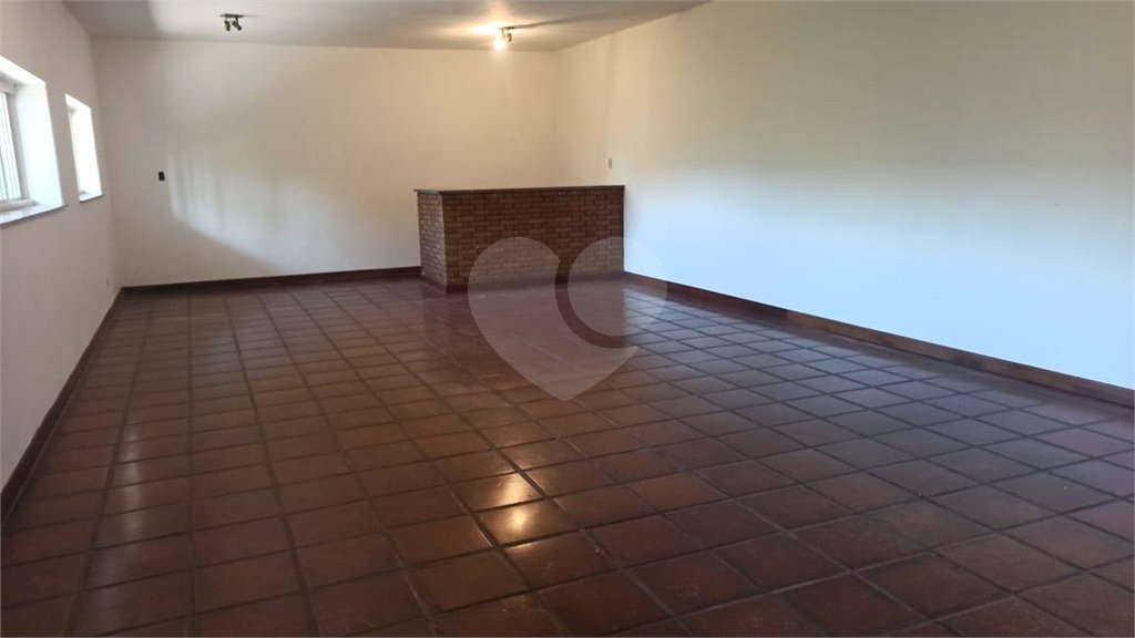 Casa à venda com 4 quartos, sendo 1 suíte, em Vila Santista, Atibaia, SP