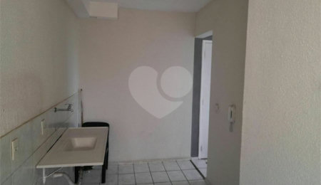Apartamento para alugar com 2 quartos em Inhoaíba, Rio de Janeiro, RJ