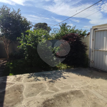 Casa à Venda de 3 dormitórios em São Carlos, no bairro Parque Santa Marta