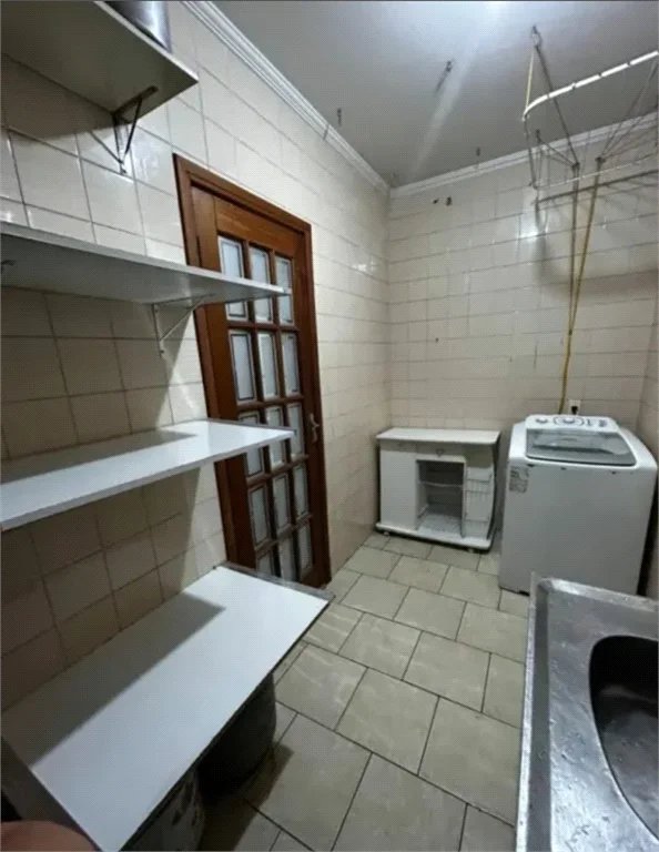 Sobrado à venda com 3 quartos, sendo 1 suíte,  em Jardim Ester, São Paulo, SP