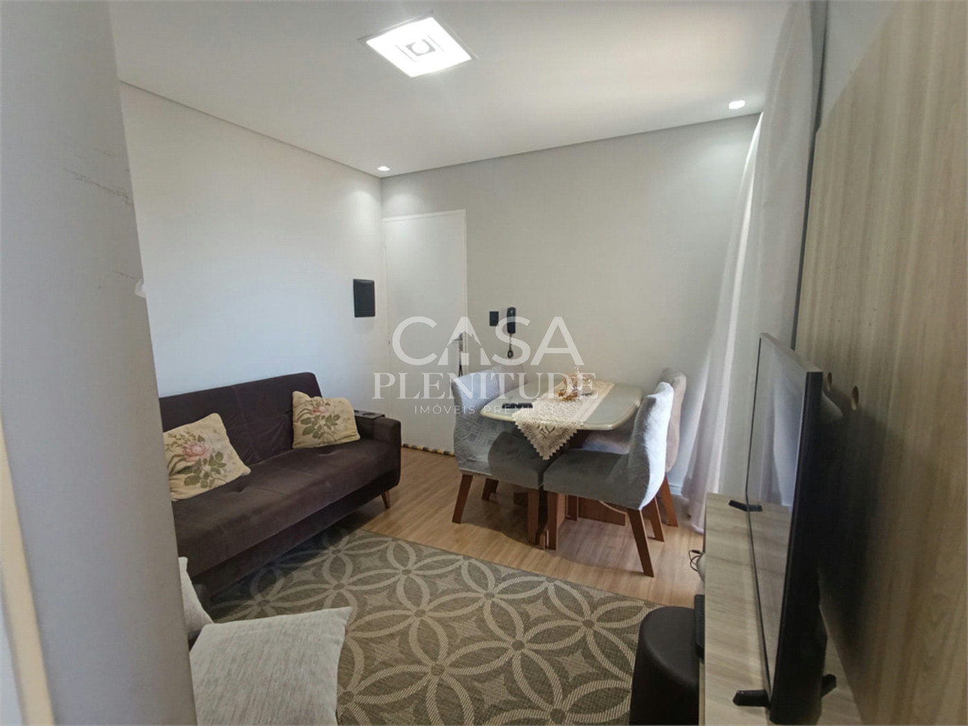 Apartamento à venda com 2 quartos em Lopes de Oliveira, Sorocaba, SP