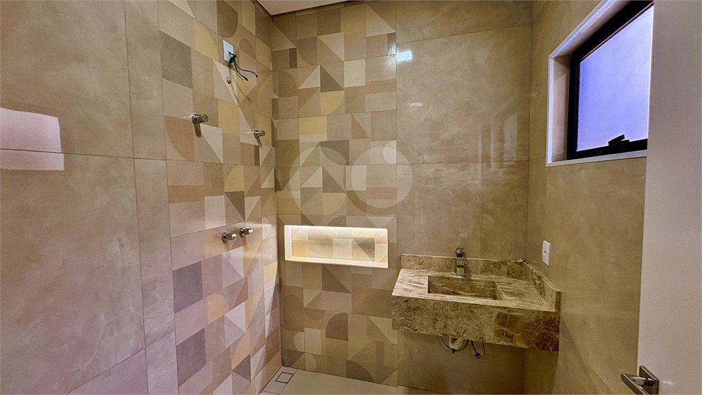 Casa à venda com 3 quartos, sendo 1 suíte, no condomínio Residencial Villagio Wanel, Sorocaba - SP