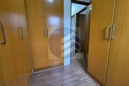 Apartamento à venda com 3 quartos, 1 banheiro e 1 vaga próximo à USP
