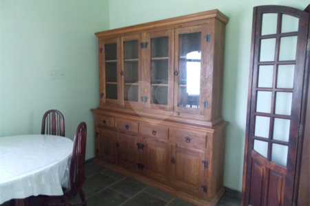 Casa à venda com 3 quartos, sendo 1 suíte, em Alpes D'ouro, Bom Jesus dos Perdões, SP