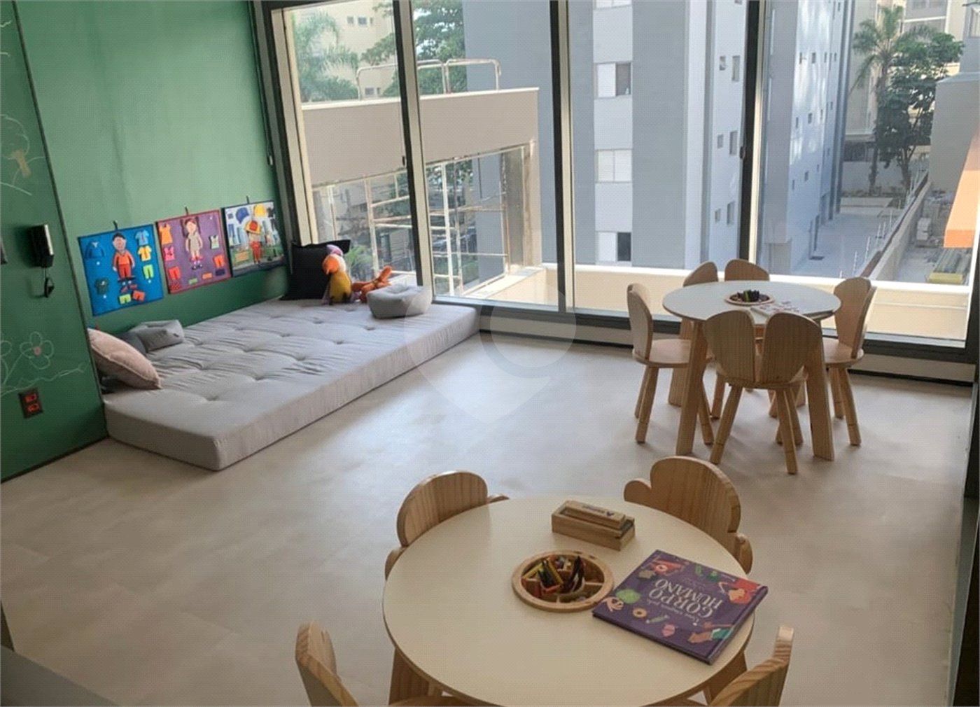 Apartamento à venda com 4 quartos, sendo 2 suítes, em Brooklin Paulista, São Paulo, SP