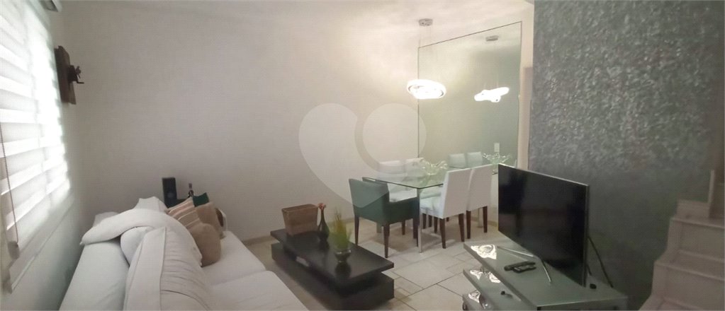 Casa à venda com 3 quartos, sendo 1 suíte, no condomínio Villas de São Francisco, São Paulo - SP