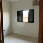 Casa à venda com 3 quartos, sendo 1 suíte, em Ipê, Três Lagoas, MS