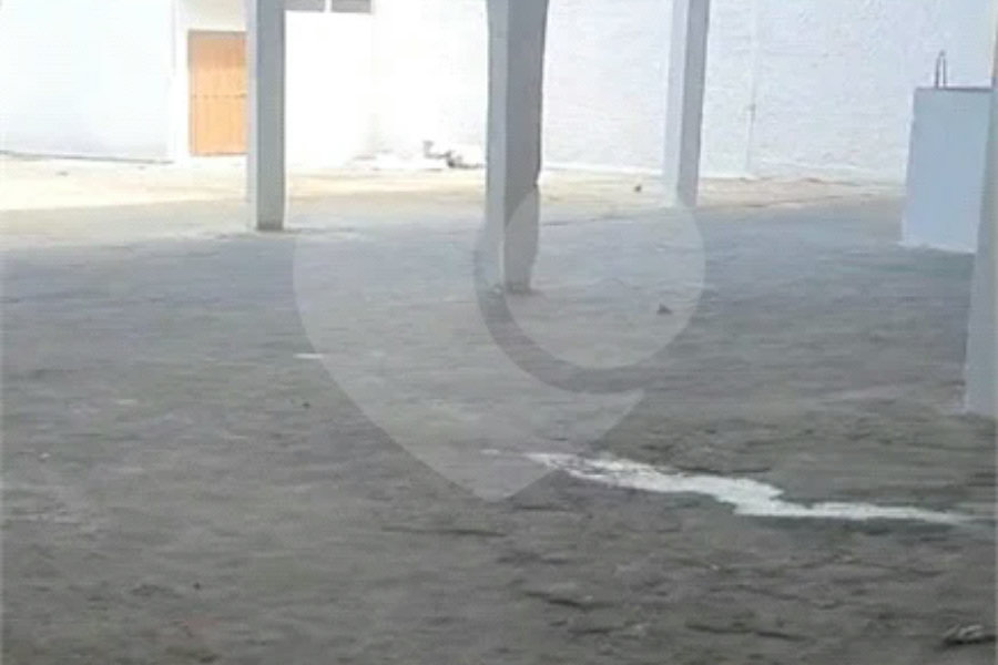 Galpão para locação ou venda com 435 m2 na Vila Santa Catarina