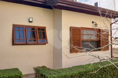 Casa Térrea à venda com 4 quartos, sendo 1 suíte,  em Parque dos Lagos, Mogi das Cruzes, SP