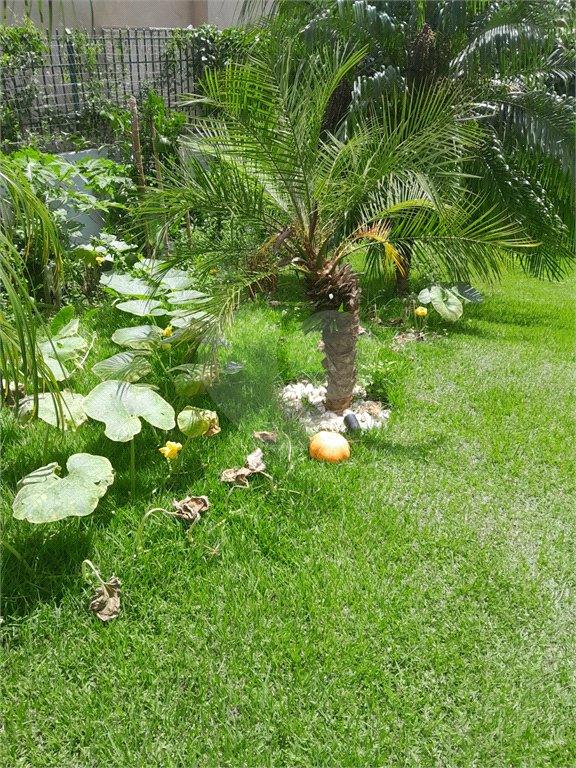 Casa à venda com 3 suítes em Moinho Velho, Cotia, SP