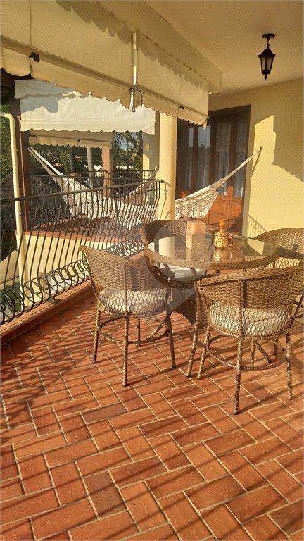 Casa à venda com 5 quartos, sendo 2 suítes, no condomínio Vinhas da Vista Alegre - Lado Sede, Vinhedo - SP