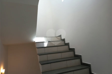 Sobrado à venda com 3 quartos, sendo 1 suíte,  em Vila Lageado, São Paulo, SP