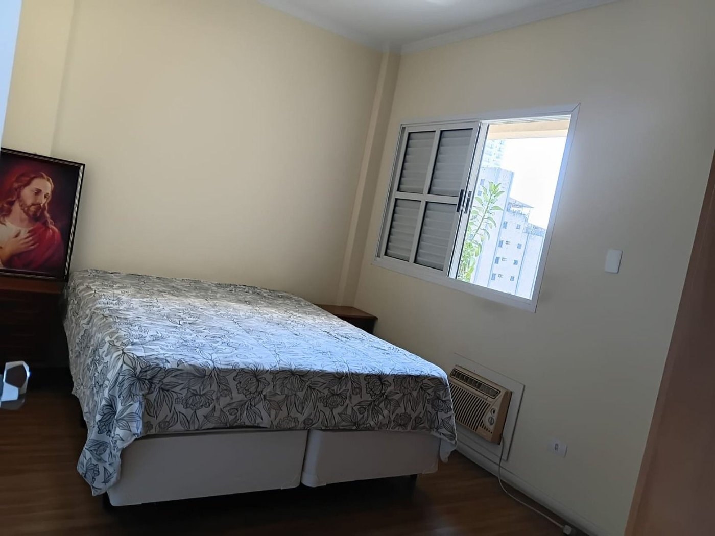 Apartamento com 2 dormitórios à venda, 62 m² por R$ 520.000,00 - Gonzaga - Santos/SP