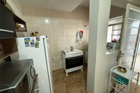 Casa à venda com 3 quartos, sendo 1 suíte, no Centro, Salto, SP