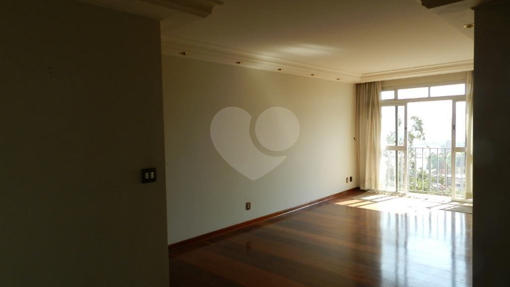 Apartamento à venda com 3 quartos, sendo 1 suíte, em Alto da Boa Vista, São Paulo, SP