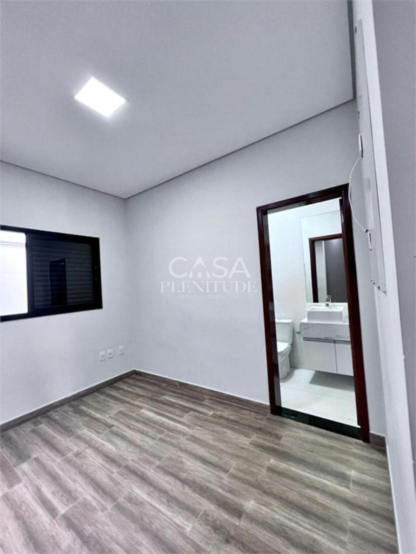 Terreno em condomínio à venda com 3 quartos, sendo 1 suíte, em Cajuru do Sul, Sorocaba, SP