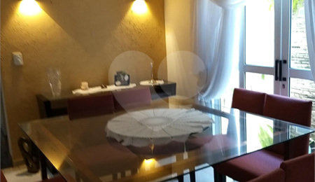 Sobrado à venda com 3 quartos, sendo 1 suíte,  em Vila Paulista, São Paulo, SP