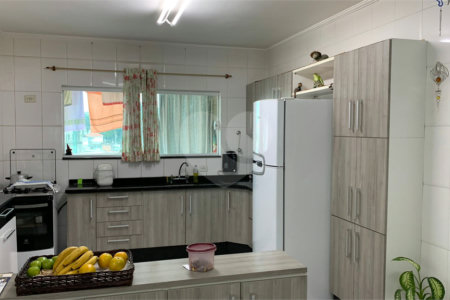 Sobrado à venda com 3 suítes em Vila Medeiros, São Paulo, SP