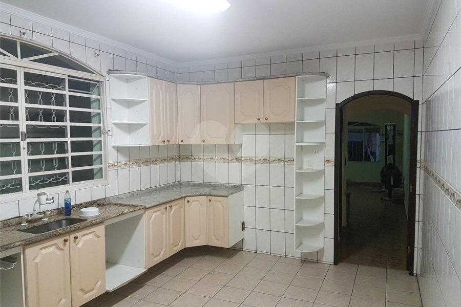 Sobrado à venda com 3 quartos, sendo 1 suíte, em Jardim Valéria, Guarulhos, SP