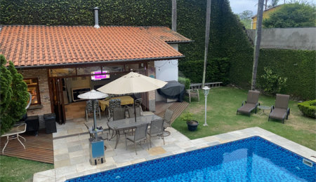 Casa à venda com 4 suítes em Granja Julieta, São Paulo, SP