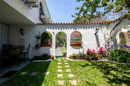 Casa à venda com 4 quartos, sendo 2 suítes,  em Interlagos, São Paulo, SP