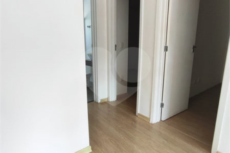 Casa de Vila à venda com 3 quartos, sendo 1 suíte, em Loteamento Jardim Morumbi, Atibaia, SP