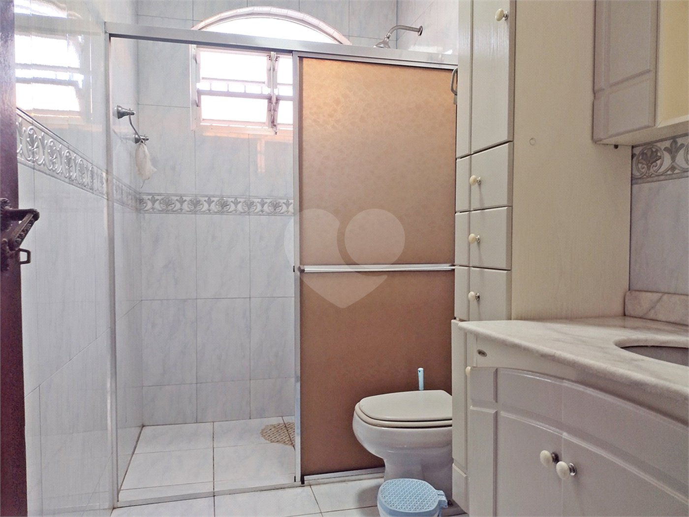 Casa à venda com 4 quartos, sendo 1 suíte, em Vila Germinal, São Paulo, SP